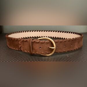 Women’s Brown Leather/Suede Belt with Gold Buckle
SZ L